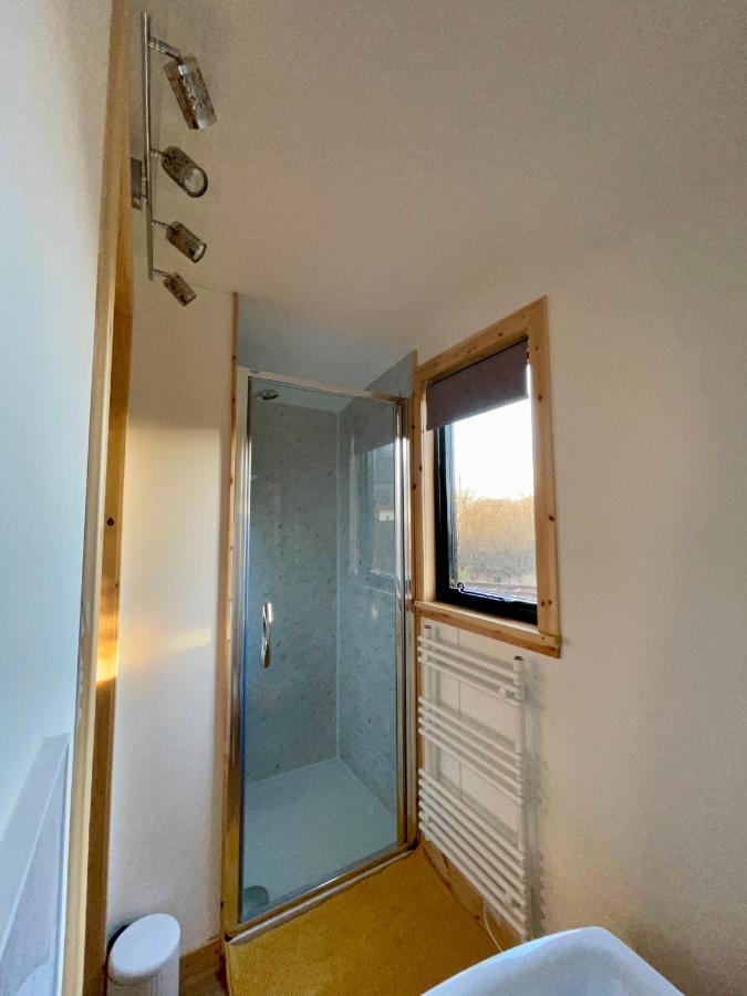 Per Ardua Shepherds Hut Fort William Buitenkant foto